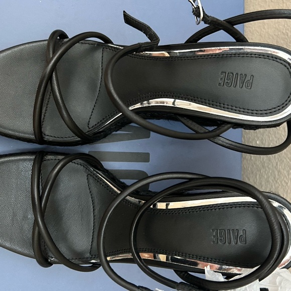 PAIGE- Kerrie Black Wedge Sandals, size 7 - Picture 2 of 7